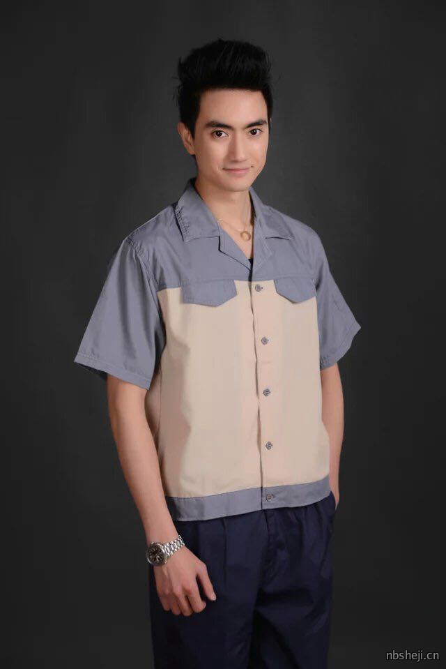 工作服